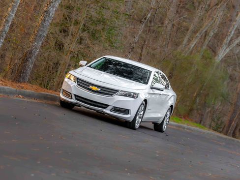 Used 2019 Chevrolet Impala LT image 50