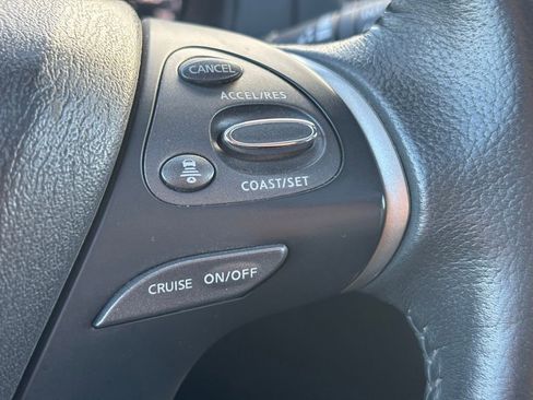 Used 2018 Nissan Pathfinder Platinum image 29