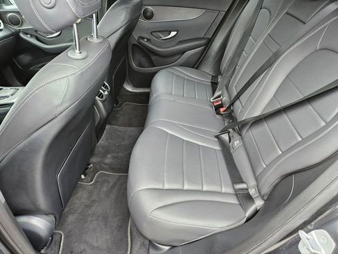 Used 2020 Mercedes-Benz GLC 300 4MATIC image 17