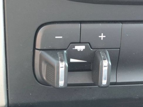 Used 2017 RAM 1500 Big Horn AWD/4WD image 17