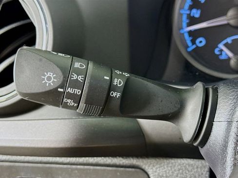 Certified 2023 Toyota Tacoma TRD Off-Road w/ TRD Premium Off Road Package image 15