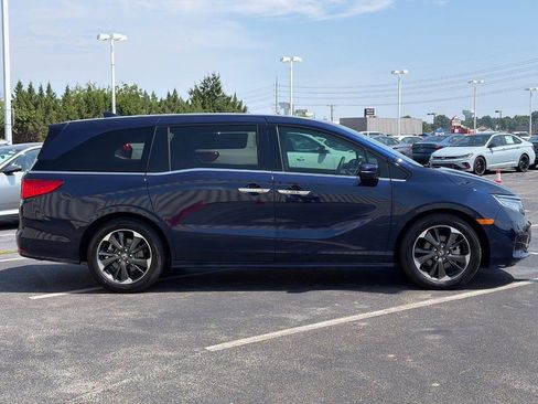 Used 2023 Honda Odyssey Elite image 4