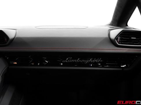 Used 2020 Lamborghini Huracan EVO AWD/4WD image 34