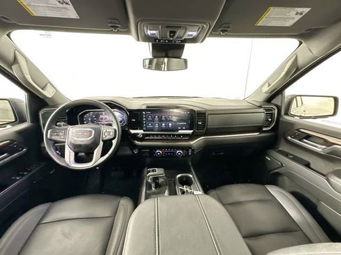 Used 2024 GMC Sierra 1500 Elevation w/ Elevation Premium Package AWD/4WD image 32