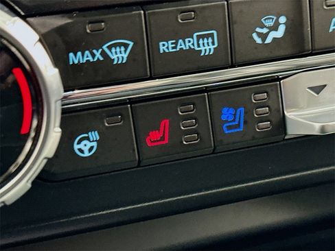 Used 2026 Ford F250 Lariat w/ FX4 Off-Road Package image 21