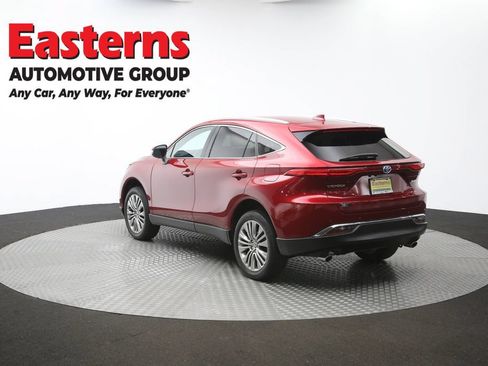 Used 2024 Toyota Venza LE AWD/4WD image 65