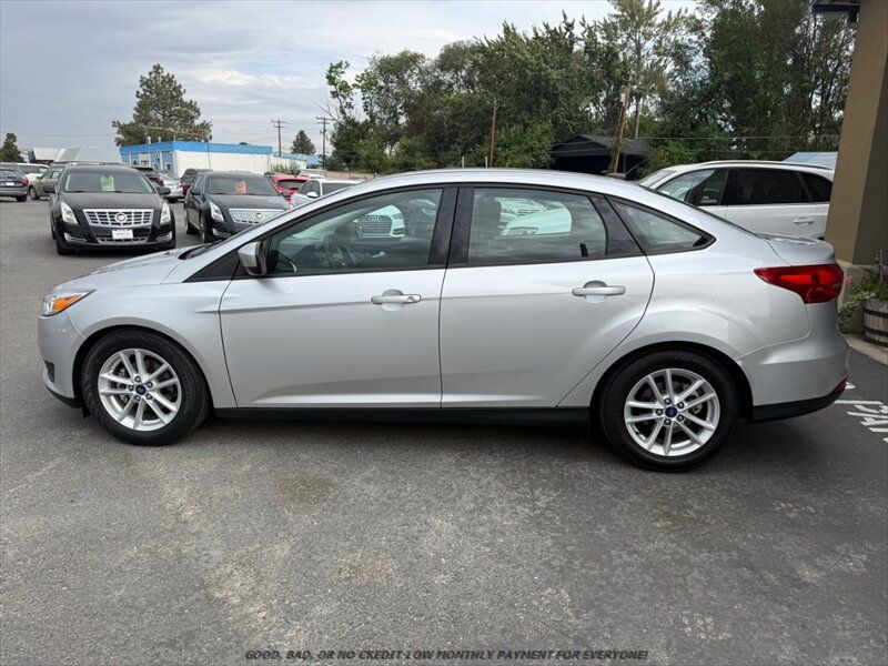 Used 2018 Ford Focus SE FWD image 4