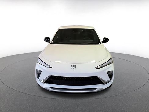 Used 2025 Buick Envista Sport Touring image 5