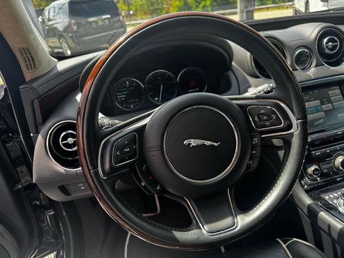 Used 2015 Jaguar XJ L Portfolio AWD/4WD image 22