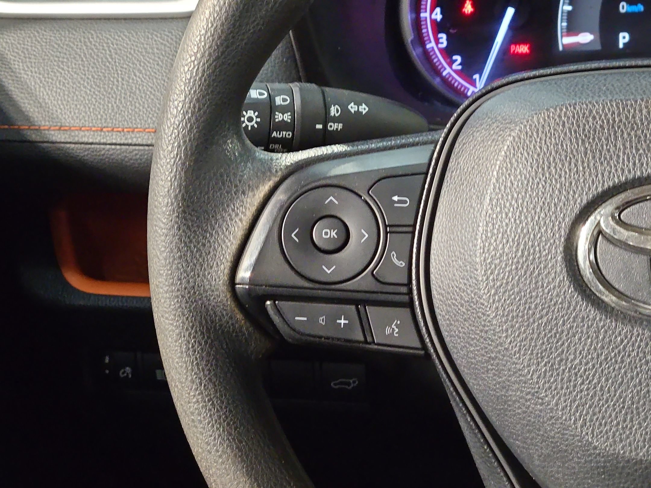 Used 2019 Toyota RAV4 Adventure AWD/4WD image 27