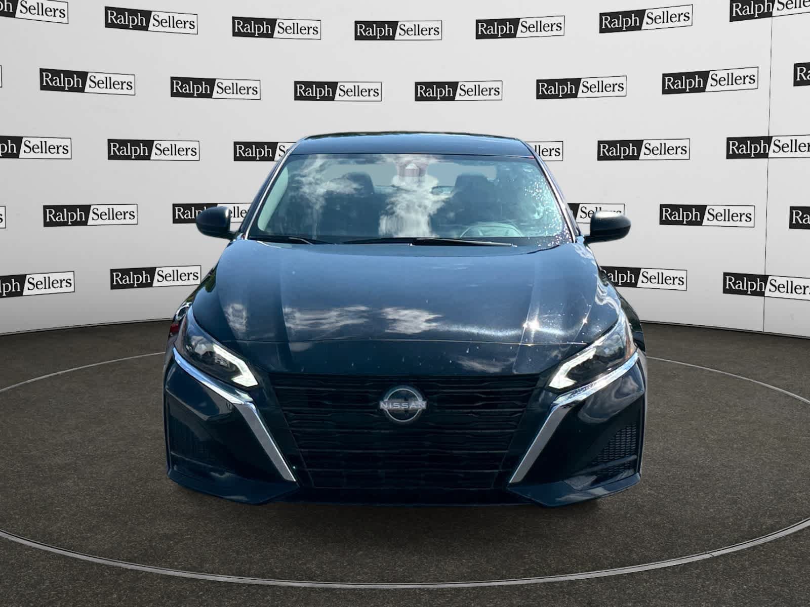 Used 2025 Nissan Altima 2.5 SV FWD image 8