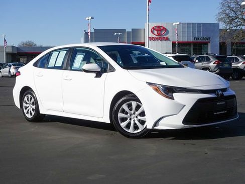 Used 2023 Toyota Corolla LE image 7