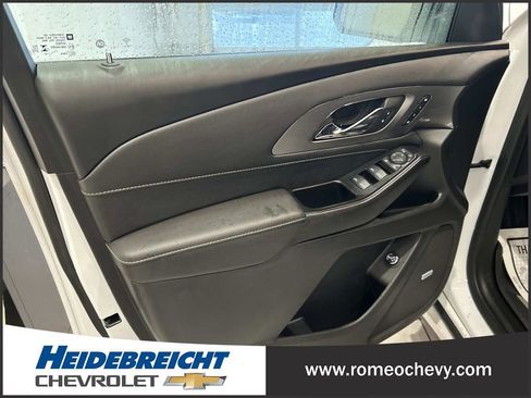 Certified 2023 Chevrolet Traverse Premier w/ LPO, Floor Liner Package image 11
