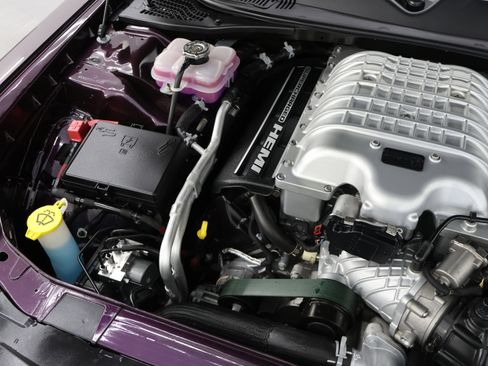 Used 2020 Dodge Challenger SRT Hellcat Redeye image 17