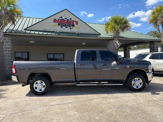 Used 2024 RAM 3500 Tradesman w/ Chrome Appearance Group AWD/4WD image 2