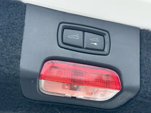 Used 2016 Porsche Cayenne AWD/4WD image 29