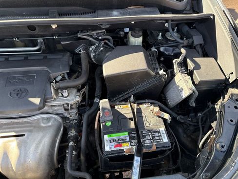 Used 2014 Toyota RAV4 Limited image 22