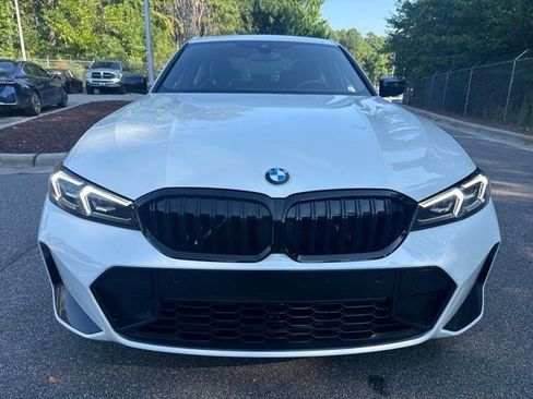 Used 2026 BMW 330i Sedan w/ M Sport Package RWD image 2