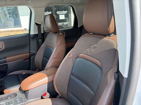 Used 2025 Ford Bronco Sport Outer Banks w/ Outer Banks Tech Package+ image 3