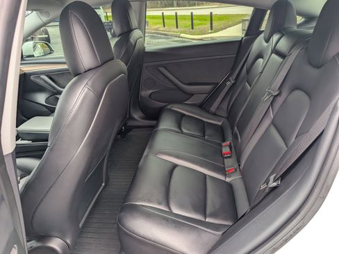 Used 2021 Tesla Model 3 Performance image 14