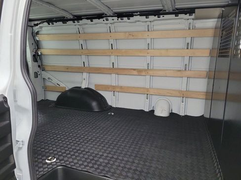 Certified 2024 GMC Savana 2500 w/ Driver Convenience Package image 9