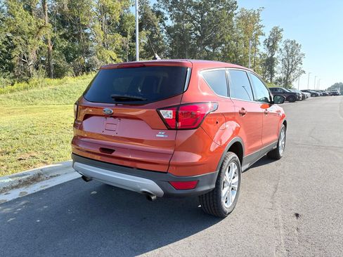 Used 2019 Ford Escape SE AWD/4WD image 9