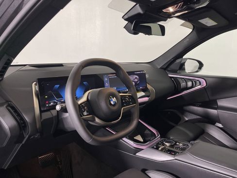 Used 2025 BMW X3 xDrive30i w/ Premium Package image 4