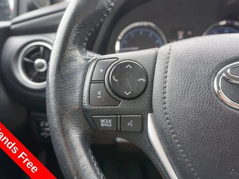 Used 2019 Toyota Corolla SE FWD image 4
