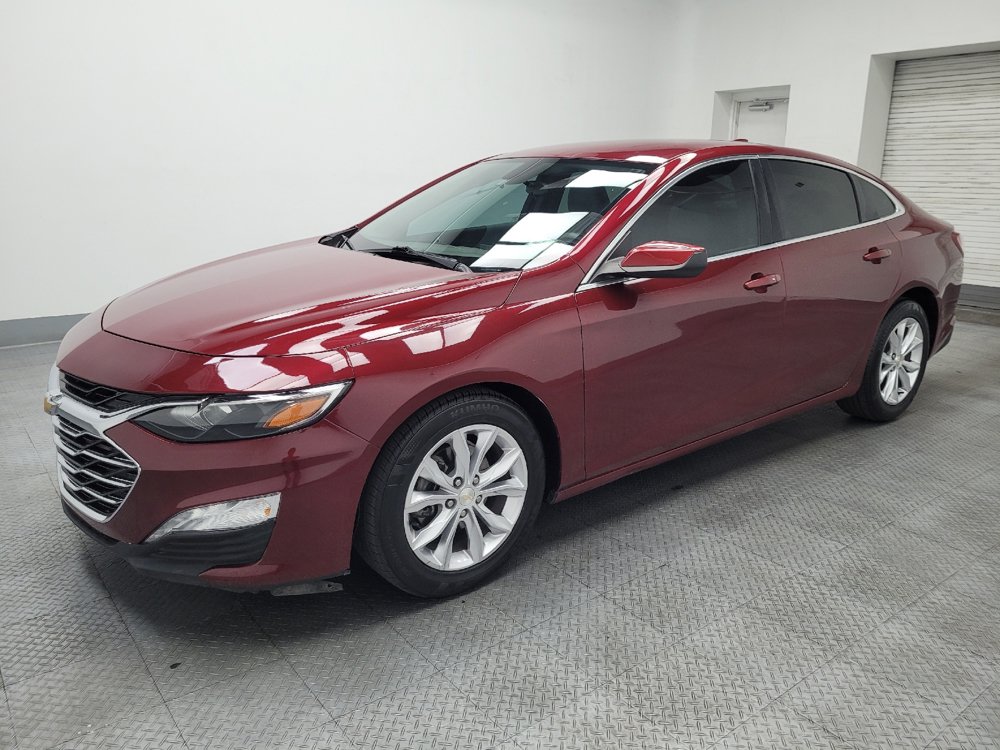 Used 2020 Chevrolet Malibu LT FWD image 2