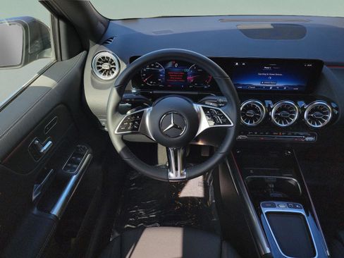 Certified 2026 Mercedes-Benz GLA 250 image 12