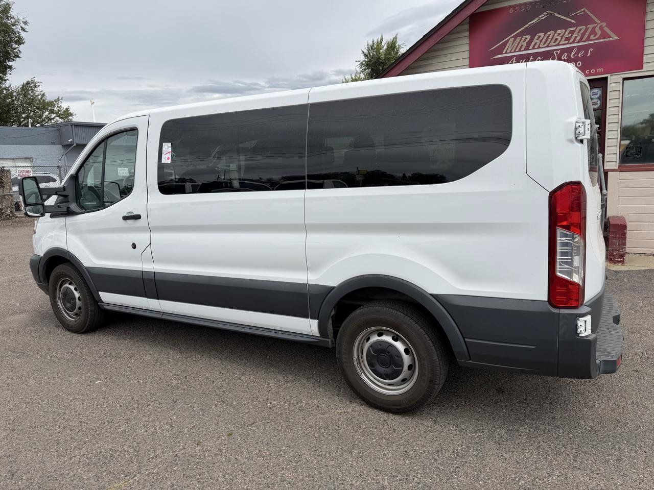Used 2018 Ford Transit 150 XL RWD image 6