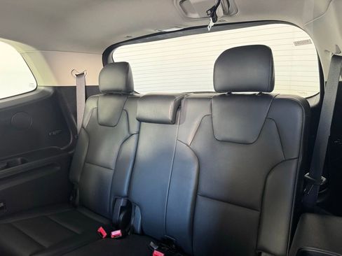 Used 2025 Kia Telluride S FWD image 12