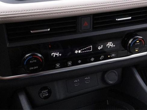 Certified 2024 Nissan Rogue SV image 45