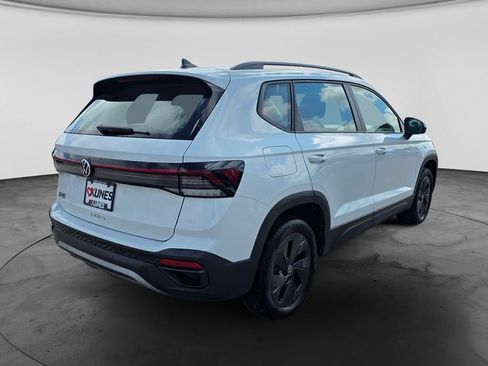 Used 2026 Volkswagen Taos S FWD image 9