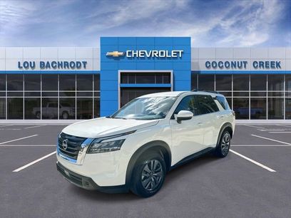 Used 2025 Nissan Pathfinder SV