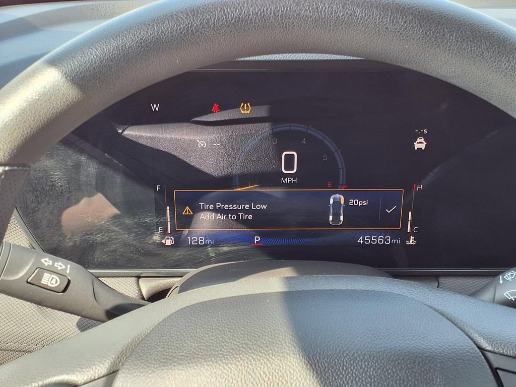 Used 2025 Chevrolet TrailBlazer LT FWD image 18