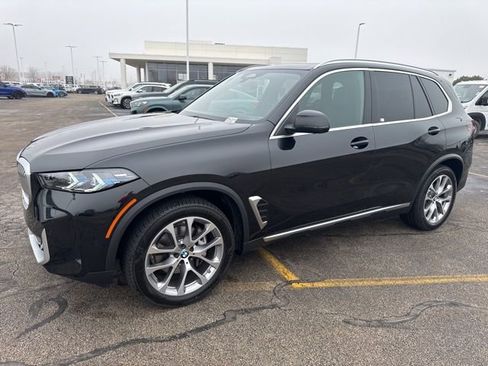 Used 2026 BMW X5 xDrive40i w/ Premium Package image 2
