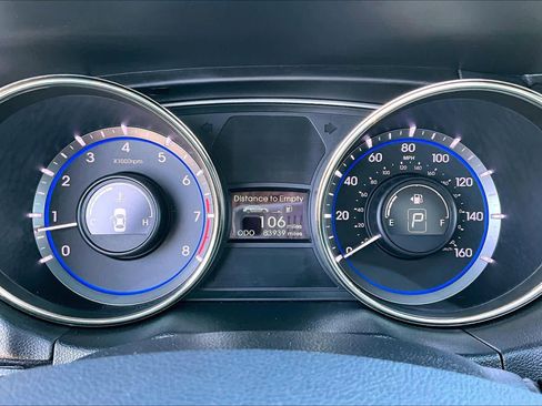 Used 2012 Hyundai Sonata Limited w/ Navigation Pkg FWD image 23