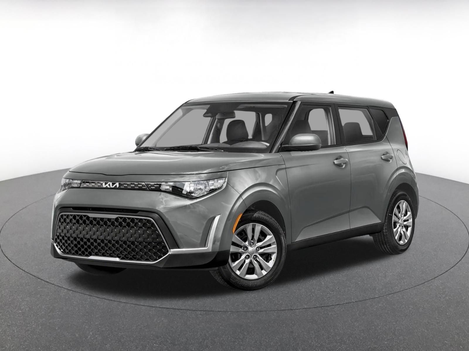 Used 2025 Kia Soul LX w/ LX Technology Package FWD image 3
