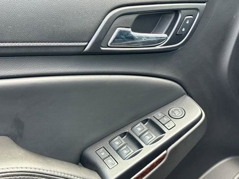 Certified 2016 GMC Yukon XL SLT w/ Open Road Package image 13