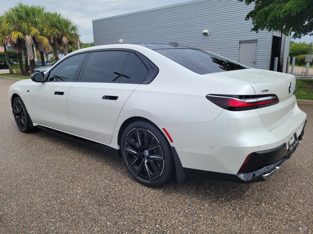 Used 2024 BMW 760i xDrive AWD/4WD image 5