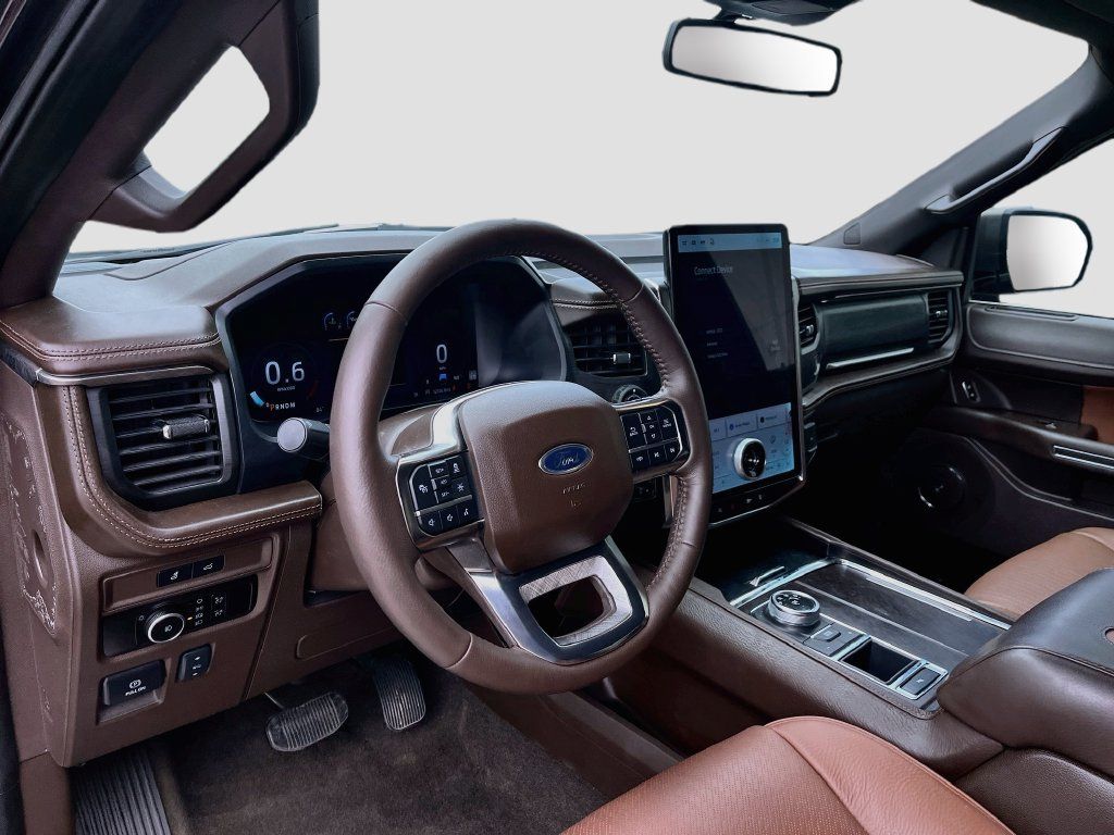 Used 2024 Ford Expedition Max King Ranch RWD image 9