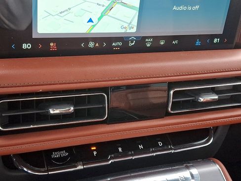 Certified 2025 Lincoln Aviator Reserve w/ Jet Appearance Package RWD image 15