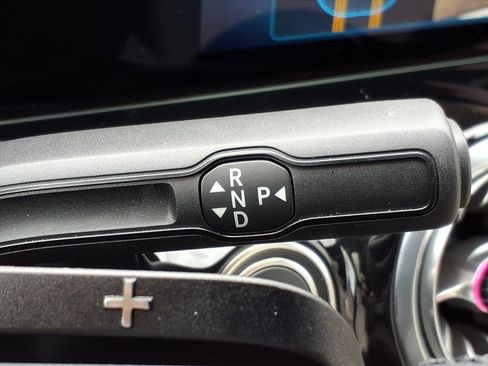 Certified 2025 Mercedes-Benz GLA 250 4MATIC image 24