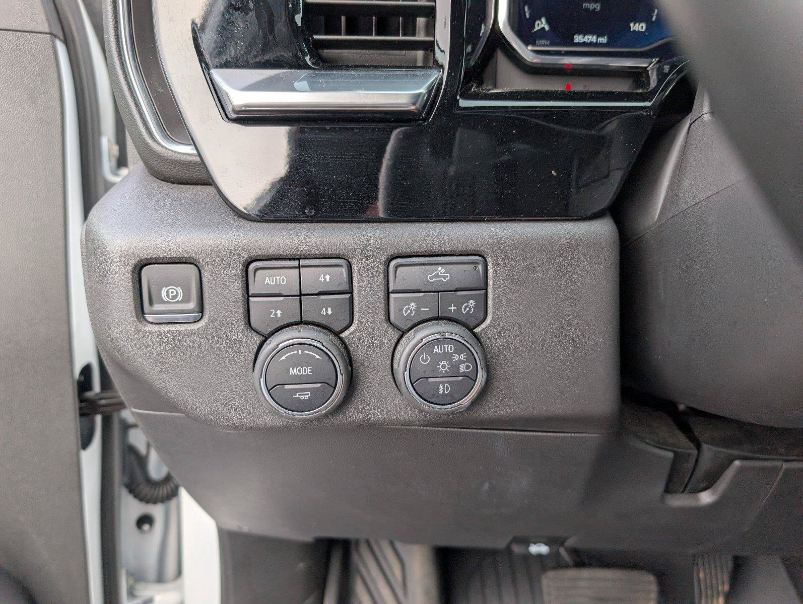 Used 2025 Chevrolet Silverado 1500 LT Trail Boss w/ Convenience Package II AWD/4WD image 29