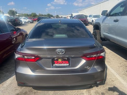 Used 2024 Toyota Camry LE FWD image 5