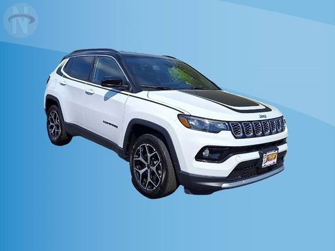 Used 2025 Jeep Compass Limited w/ Mopar Graphics Package AWD/4WD image 2