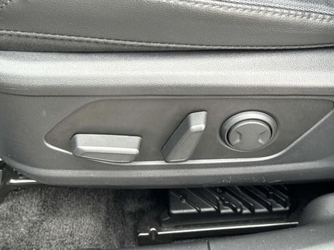 Used 2024 Hyundai Tucson Limited image 16