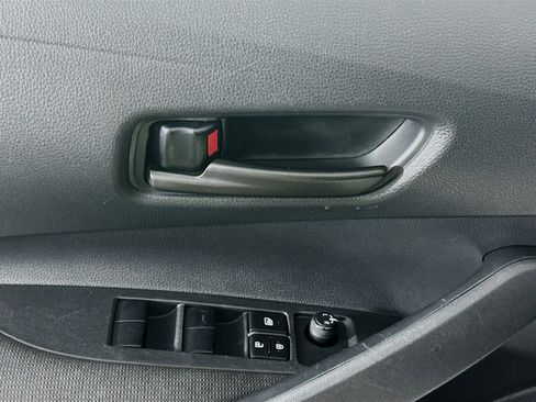 Used 2025 Toyota Corolla LE image 15