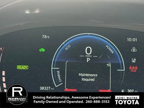 Used 2025 Toyota Camry SE FWD image 8